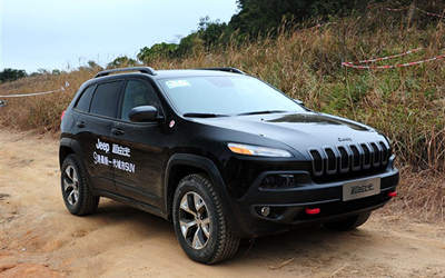Jeep自由光3.2L车型消息 将于5月内上市