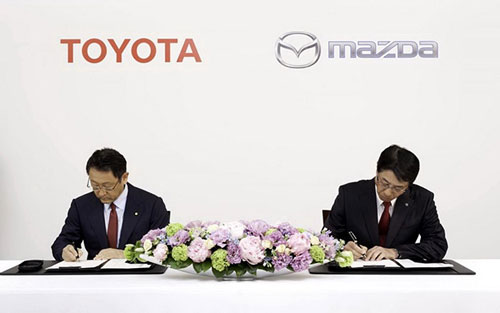 丰田与马自达宣布建立长期伙伴关系