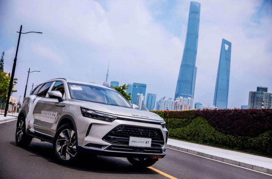 北京汽车发布全新BEIJING品牌