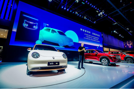 长城欧拉全新纯电SUV全球首发 “复古未来”造型惊艳成都车展