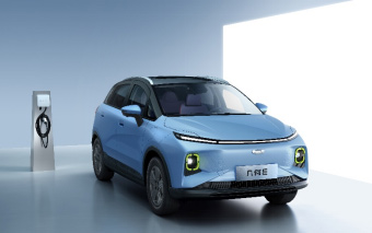 低碳引领 共驱未来 几何E荣获2022中国汽车“低碳领跑者车型”_图片新闻