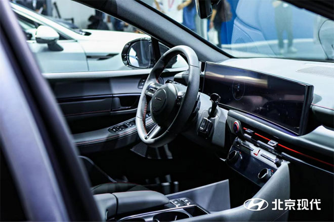 第十一代 索纳塔终端价12万 B级车市场迎来新一轮购车狂潮