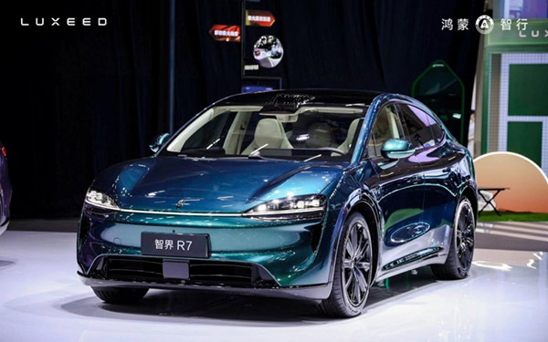 凭天赋 去颠覆,智界汽车亮相广州国际车展 解锁潮趣生活新体验