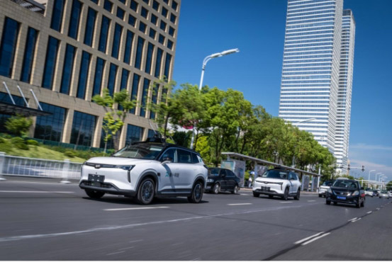 突围“生成式”内卷 AI新变量大厂激战正酣