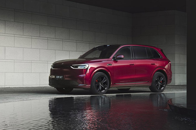 全新问界M7交付超十万