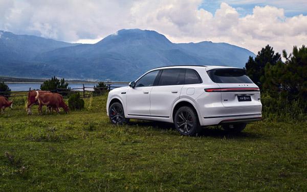 不止安全与智能，解码问界M7圈粉家庭用户的核心密码