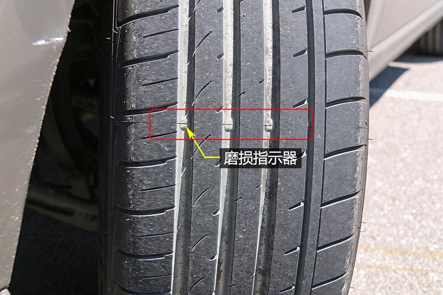 轮胎磨损极限标志图片