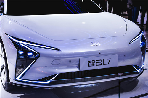 华域视觉携车灯硬核科技重磅亮相2021上海国际车展