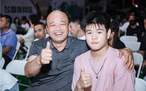 幸福卡车中国行走进陕西：以爱为桥，以父为荣，以车为赢