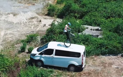 有挫折也有成功，福特新全顺车主李祖行的多面人生