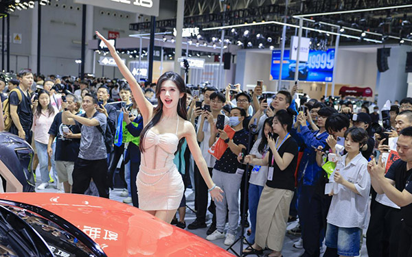 智行浪潮 “郑”当其时——2025第十七届郑州国际车展11月6日盛幕开启!