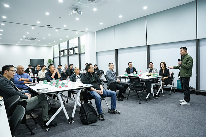 零跑Lafa5预售发布会暨核心经销商大会杭州圆满举办