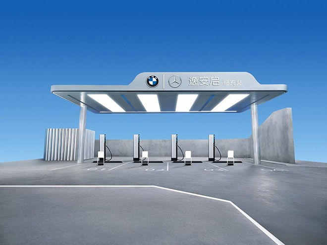 逸安启超充场站