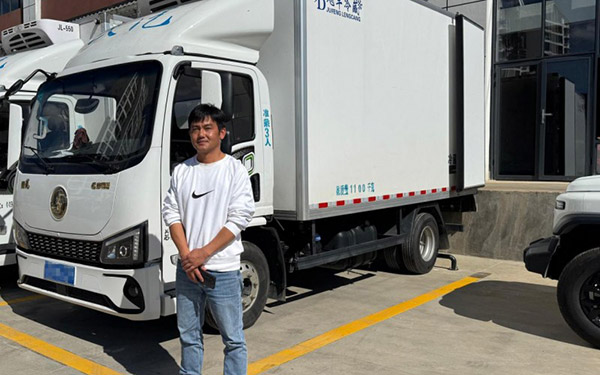 卡友郭师傅亲证：陕汽德龍G300高效速达，为货物鲜度保驾护航！