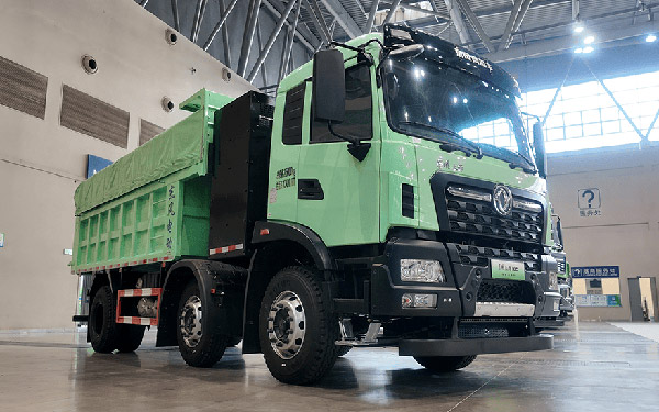 场景深耕 技术跃迁!东风商用车工程车矩阵领衔矿石运输新生态 ——KT9C 纯电自卸车的重载升级密码