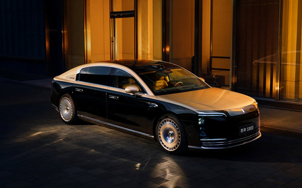 破局百万级市场：解读尊界S800“一车带全链”背后的产业升维密码