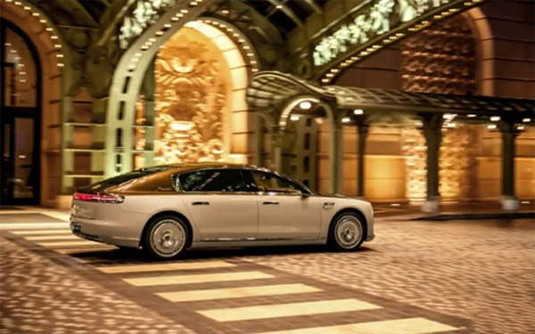 尊界S800:以智能内核与豪华新范式,重塑百万级出行价值标杆