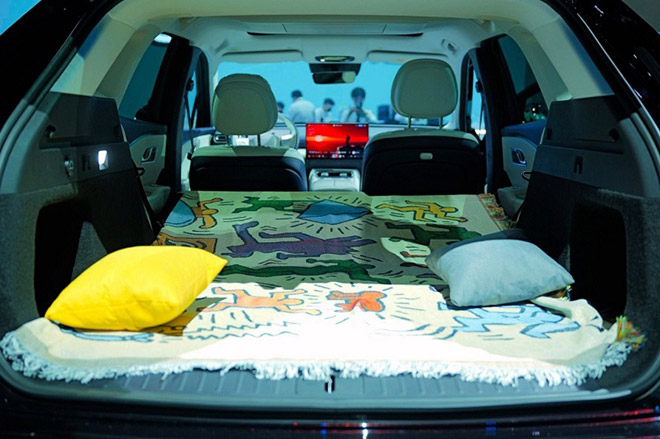 4月13日，备受瞩目的风云T9L在重庆这座魔幻8D城市正式全球上市，新车共推出4款版型，官方指导价12.99万元-18.69万元，